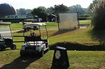 Cosmopolitan Golf &