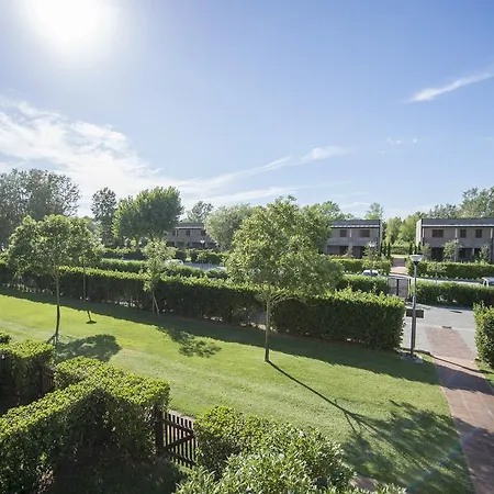 Cosmopolitan Golf & Semesteranläggning (resort) 2*