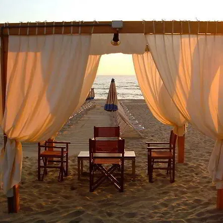 Cosmopolitan Golf & Tirrenia