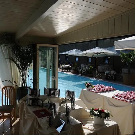 Cosmopolitan Golf & Semesteranläggning (resort) 2*