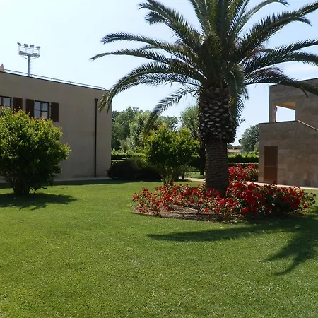 Cosmopolitan Golf & Semesteranläggning (resort) Tirrenia
