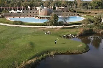 Cosmopolitan Golf &