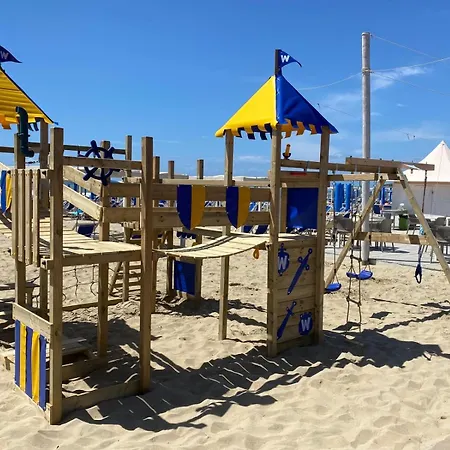 Cosmopolitan Golf & Курортный комплекс 2*