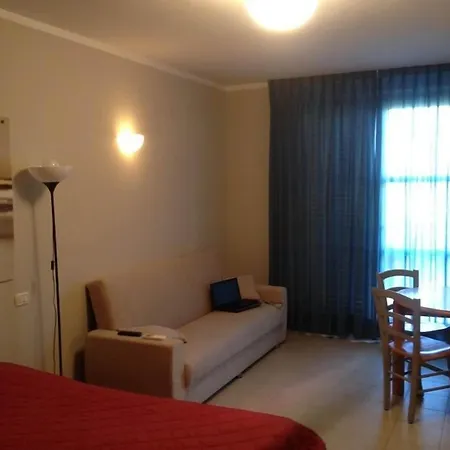 Cosmopolitan Golf & 2*