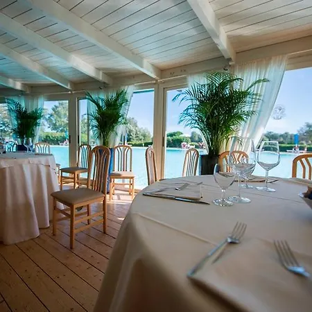 Cosmopolitan Golf & Курортный комплекс